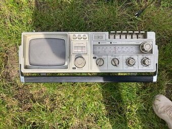 Rádio kazetofon rezervované