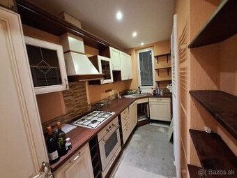 Kuchynská linka plus spotrebyče