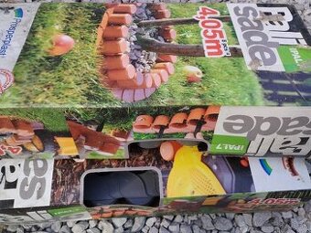 Plastove obrubniky palisada plast sede