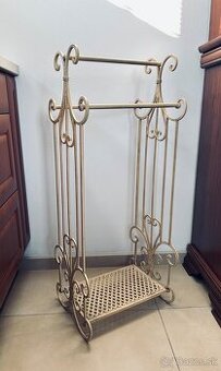 Vintage stojan na uteráky