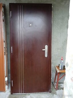 Oceľové bezpečnostné dvere 80lave