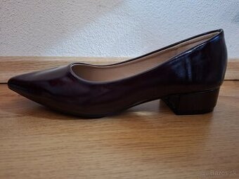 Hnedé lodičky (veľkosť 36)