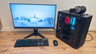 Ryzen 7 / RX 5700 XT / 144Hz 4K Monitor / DXRacer