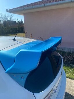 Spoiler Subaru impreza hatchback