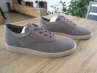 Ecco topanky sive velkost 41