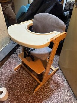 Predám detskú sedačku na kŕmenie.