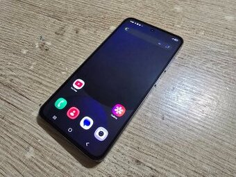 Samsung S24FE 128gb plnefunkcny v super stave ma len jemne z