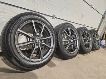 Zánovná Letná Sada KIA STONIC Michelin 205/55 R17 2025