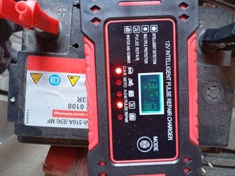 Automatická inteligentná mikroprocesorova nabíjačka