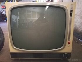 Stary rusky televizor Krym 202