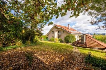 NA PREDAJ 25-ročný 6-izbový rodinný dom, Pod sadom, Žilina