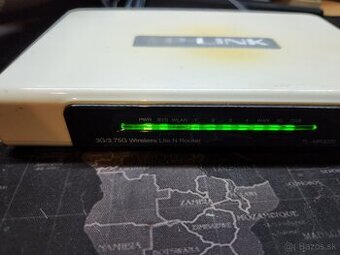stary Router s USB 10e ( 1 antena )