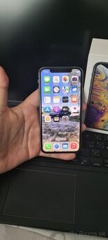 Predám iPhone XS