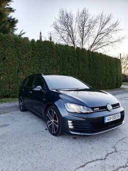 Golf 7 GTD 2016 slušná výbava.