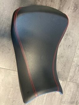 sedlo jazdca Voge 650DSX