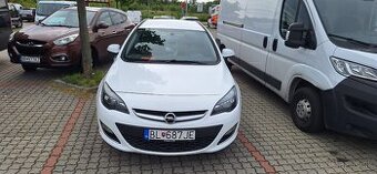 Opel Astra Sports Tourer 1.6.CDTI ročník 2015