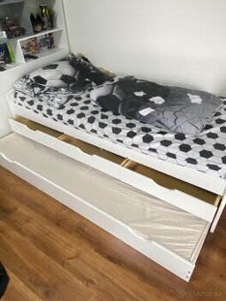 Rozkladcia postel suflíkmi
