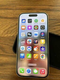iPhone 15