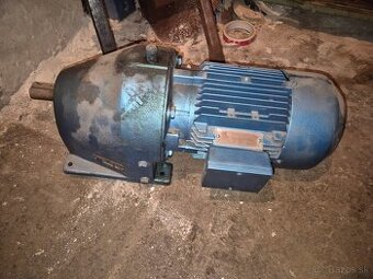 Elektromotor s prevodovkou 2,2 kW Fenner - 1