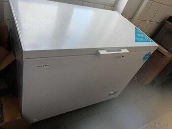 Truhlicová mraznička 308l
