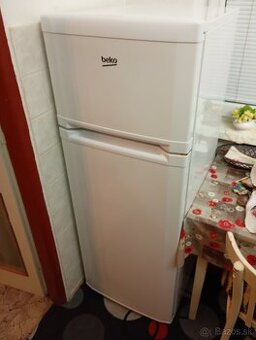 Chladnička s mrazničkou beko