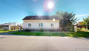 Ponúkame Vám na predaj 4 izbový rodinný dom  v obci Trnávka, - 1