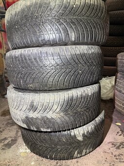 225/55 R17 109/107H GoodYear Vector 4 Seasons