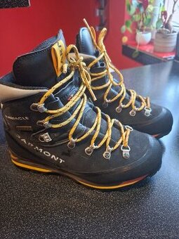 Predám turistické topánky Garnont vel.38