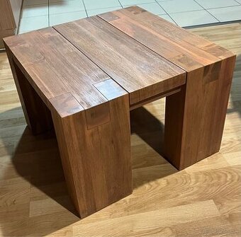 Konferenčný stolík