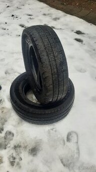 215/70R15C     zimné