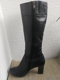 Zateplené kožené čižmy zn. Tamaris, veľkosť 38, nové