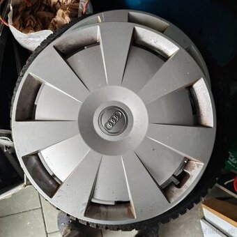 Puklice  Kryty kolies originál Audi R16