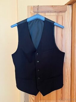 Čierna vesta k obleku, veľkosť 50
