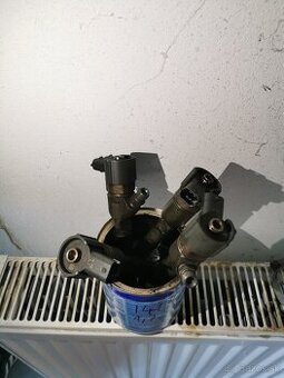 Predám vstrekovače hyundai i40 1.7 crd 100kw