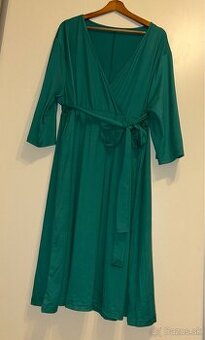 Nové šaty veľkosť 4 XL