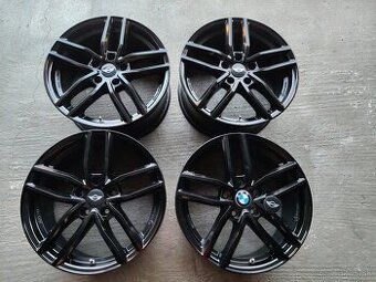 Elektróny R17 5x112 so senzormi tlaku na Mini Cooper