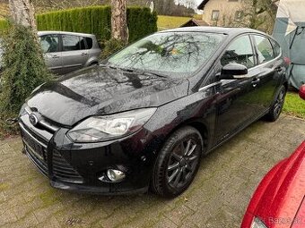Ford fokus 1.5 benz 2014 rok