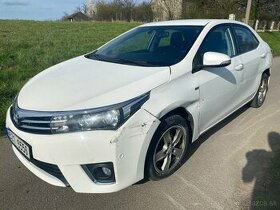Toyota Corolla 1.6i 97kw kup ČR 2014 najeto 66 tis KM