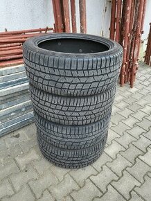 Continental ContiWinterContact 245/40 R19 - 1