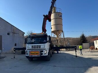 Autodoprava s hydraulickou rukou