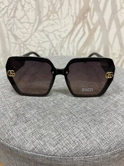 Damske slnecne okuliare gucci s potlacou