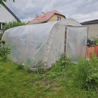 Konštrukcia na foliovnik