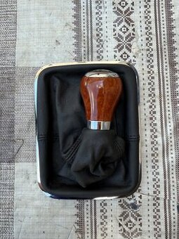 Predam uplne novu original paku na vw touareg 7l
