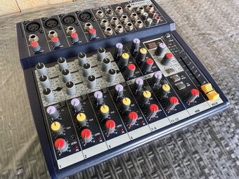 Mix Soundcraft Notepad 124 FX