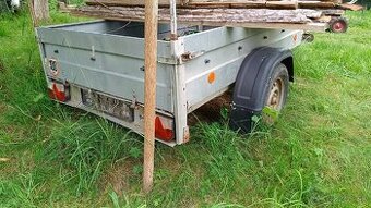 Privesny vozik agados