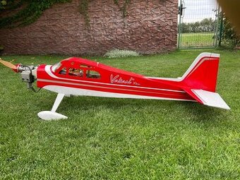 RC model VALIANT 10, pripravený na lietanie