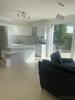 prenajom 5i rodinneho domu