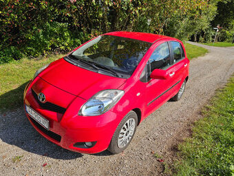 Predám Toyota Yaris 1,0 5D