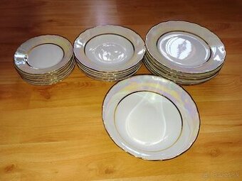 Porcelánová sada tanierov zlatý okraj - 1