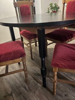 Jedálenský stôl a stoličky - 1